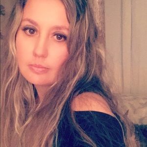 Meet your Posher, Candace